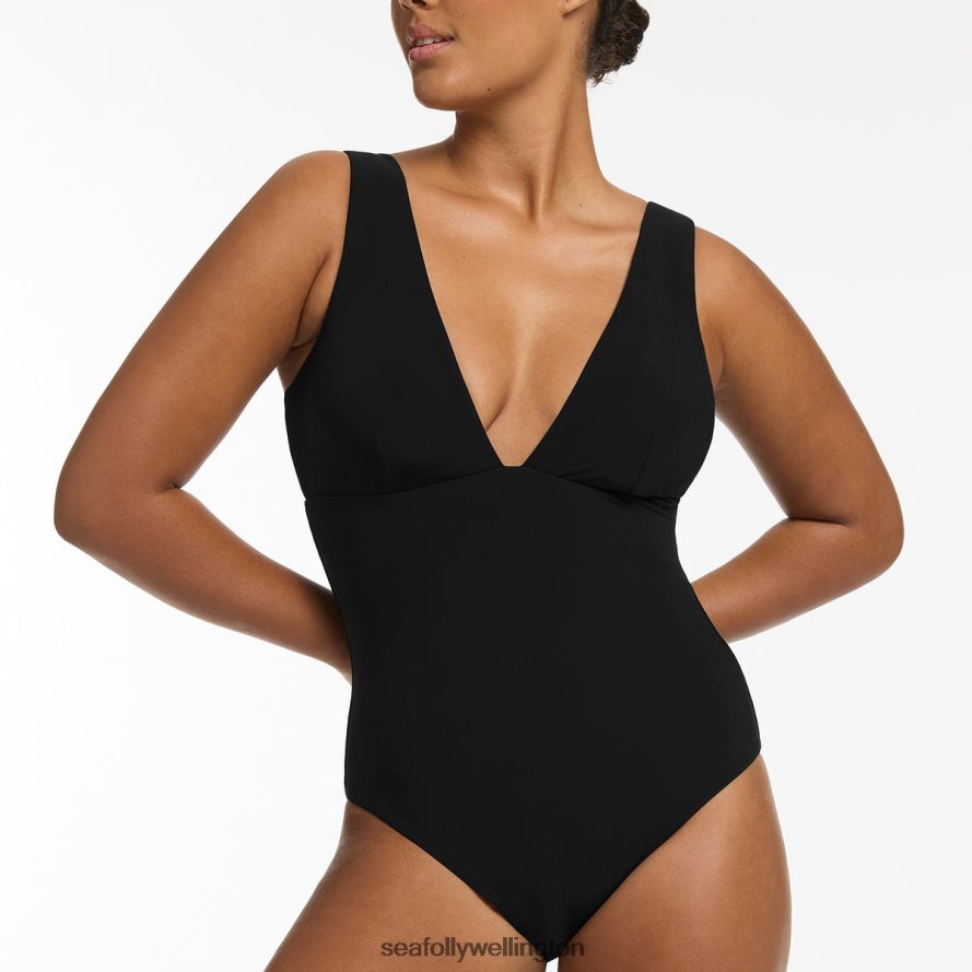 Seafolly Women Jetset Plunge One Piece Swimwear Black LT08Z825